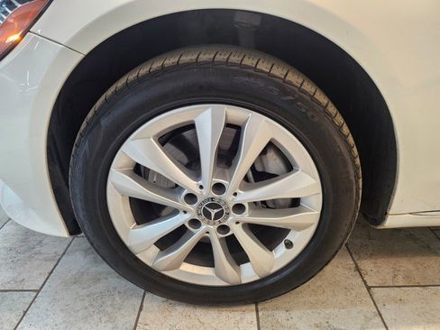 Used 2019 Mercedes-Benz C 300 4MATIC Sedan image 11