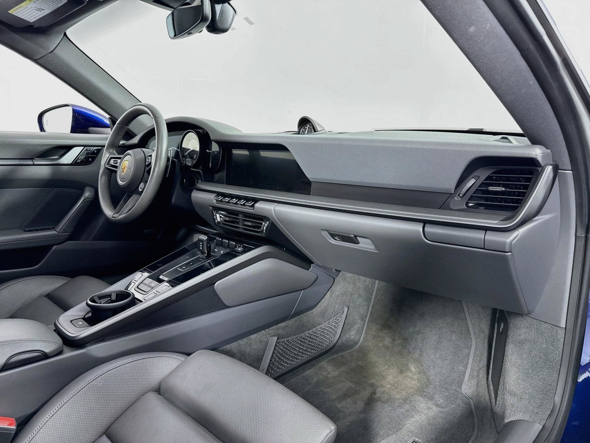 Used 2021 Porsche 911 Carrera RWD image 32