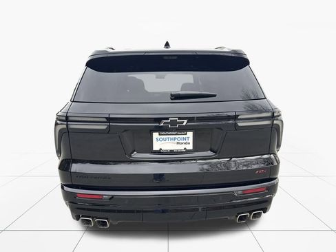 Used 2026 Chevrolet Traverse RS image 7