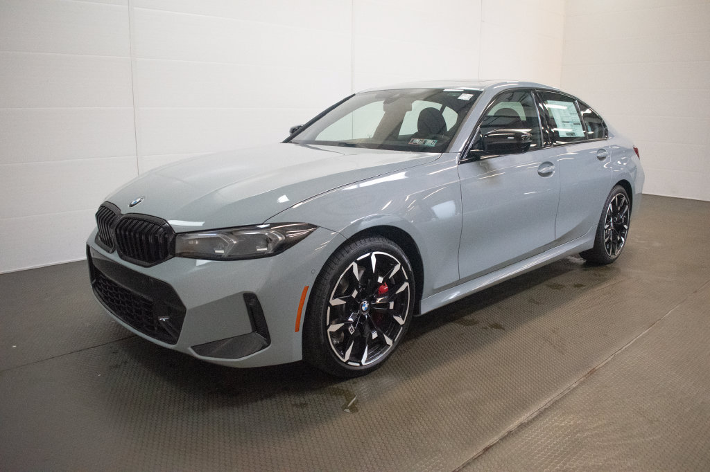 New 2026 BMW 330i xDrive Sedan w/ M Sport Package AWD/4WD image 8