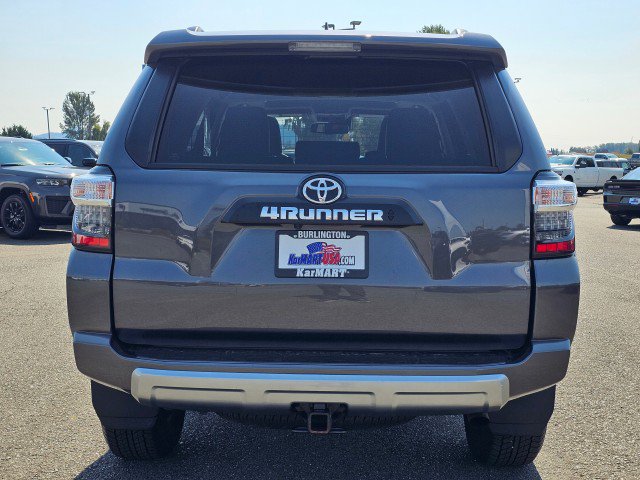 Used 2023 Toyota 4Runner TRD Off-Road Premium w/ Off Road Premium Plus Package AWD/4WD image 4