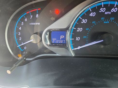 Used 2014 Toyota Sienna XLE FWD image 13