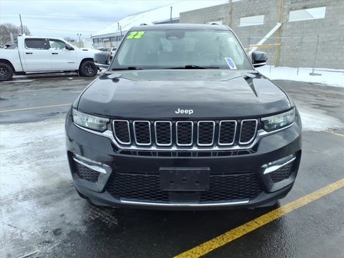 Used 2022 Jeep Grand Cherokee Limited image 2
