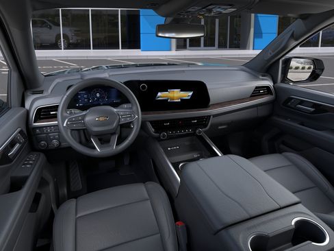 New 2026 Chevrolet Suburban LT w/ Comfort Package RWD image 45