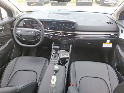 New 2026 Kia Sportage EX FWD image 10