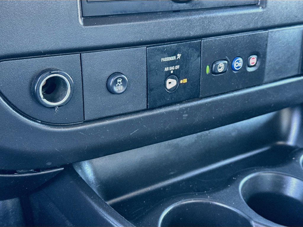 Used 2020 Chevrolet Express 3500 w/ Power Convenience Package RWD image 18