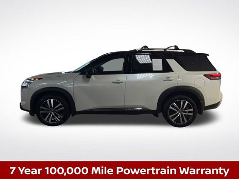 Certified 2024 Nissan Pathfinder Platinum AWD/4WD image 2