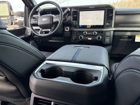 New 2026 Ford F350 Platinum image 28