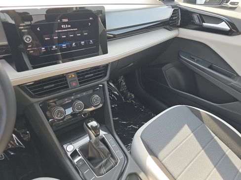 New 2025 Volkswagen Taos S image 25