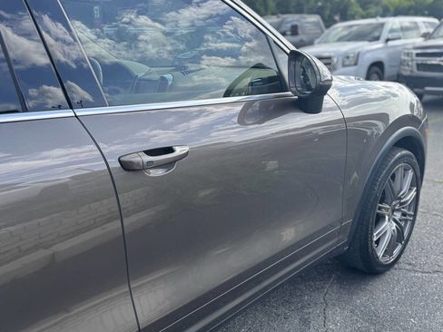 Used 2016 Porsche Cayenne S w/ Premium Plus Package image 5