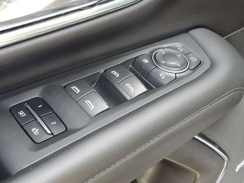 Certified 2023 Chevrolet Suburban High Country AWD/4WD image 27