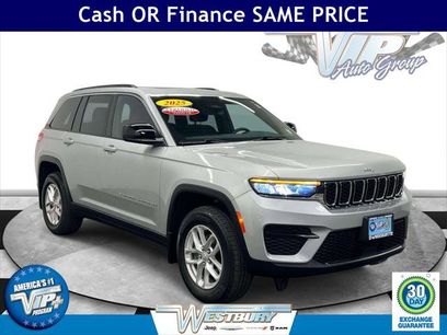 Certified 2025 Jeep Grand Cherokee Laredo X w/ Luxury Tech Group I