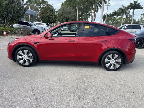Used 2021 Tesla Model Y Long Range image 4