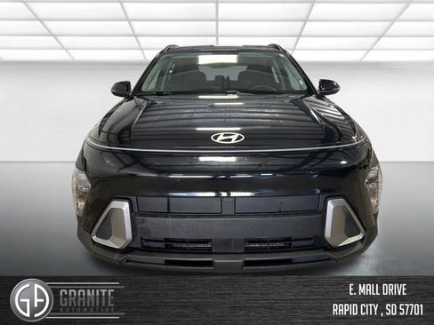 Used 2025 Hyundai Kona SEL FWD image 9