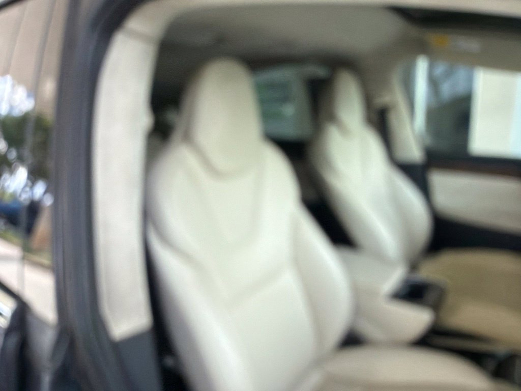 Used 2018 Tesla Model X 100D AWD/4WD image 25
