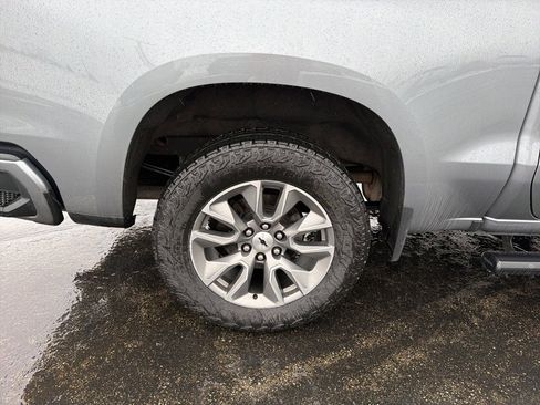 Used 2020 Chevrolet Silverado 1500 RST image 25