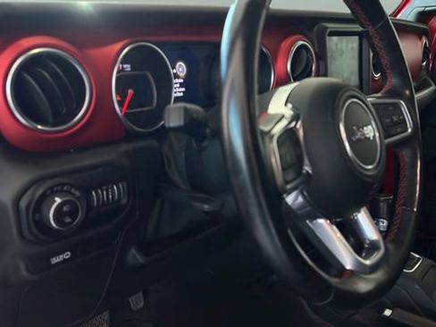 Used 2020 Jeep Gladiator Rubicon w/ Uconnect 4C Nav & Sound Group AWD/4WD image 12