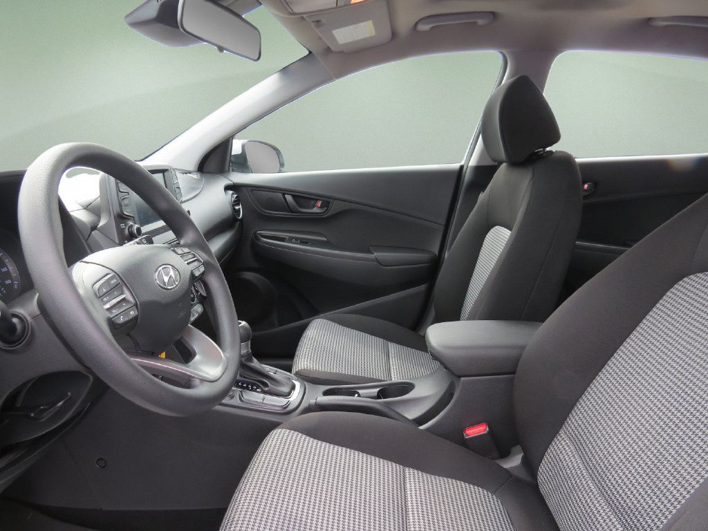 Used 2020 Hyundai Kona SE w/ Cargo Package FWD image 14