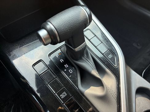 Used 2026 Kia Niro LX FWD image 36