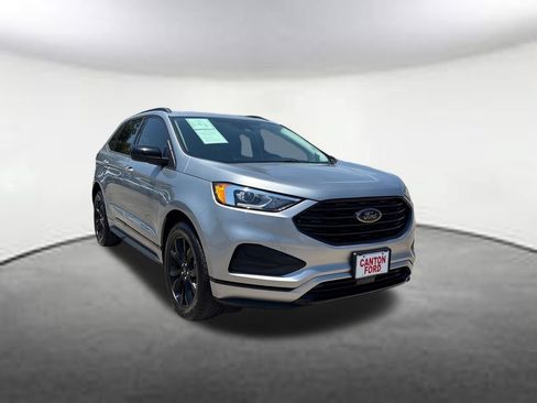 Used 2024 Ford Edge SE w/ Black Appearance Package AWD/4WD image 8
