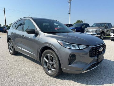 Certified 2024 Ford Escape ST-Line AWD/4WD image 8