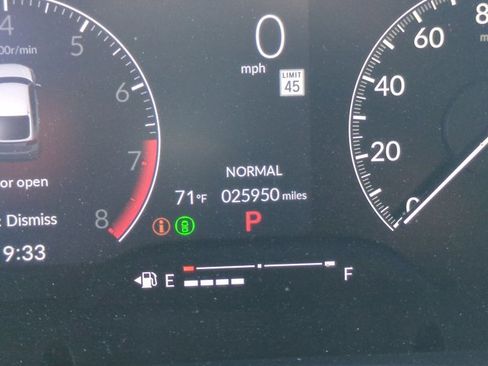 Used 2023 Honda Civic Sport image 11