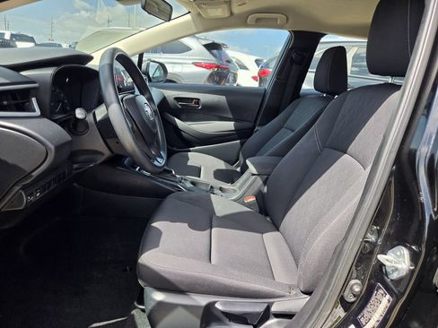 Used 2025 Toyota Corolla LE FWD image 26