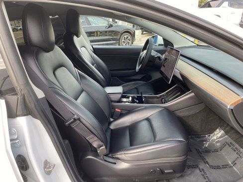 Used 2019 Tesla Model 3 Standard Range Plus image 27