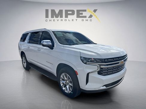 Used 2023 Chevrolet Suburban Premier AWD/4WD image 7