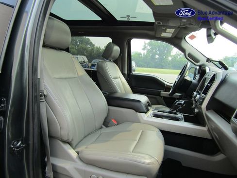 Used 2018 Ford F150 Lariat w/ Equipment Group 502A Luxury AWD/4WD image 23