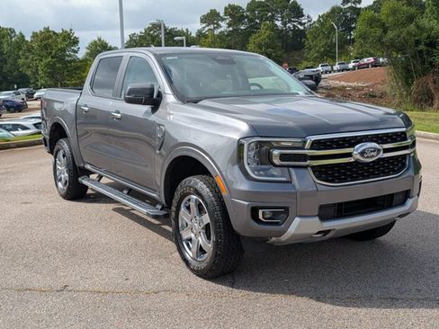 Used 2024 Ford Ranger XLT w/ FX4 Off-Road Package AWD/4WD image 3