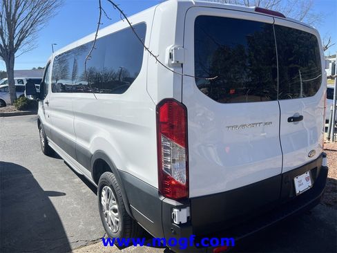 Used 2023 Ford Transit 350 XLT image 2
