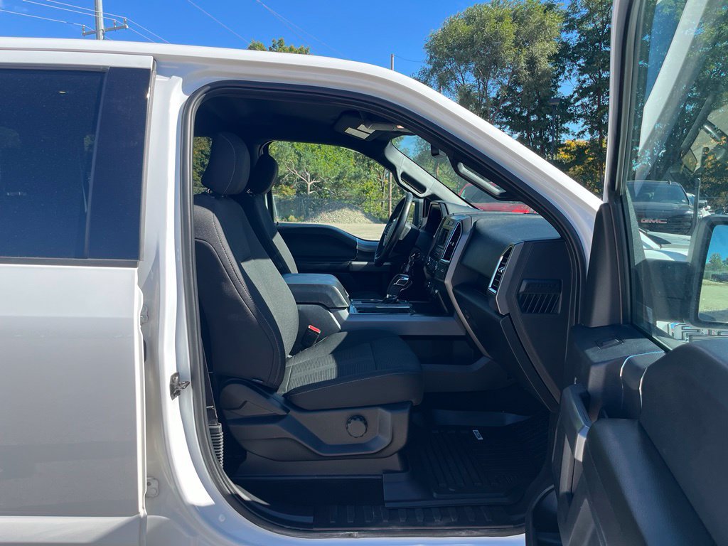 Used 2015 Ford F150 XLT w/ Equipment Group 301A Mid AWD/4WD image 33