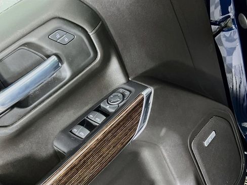 Used 2021 GMC Sierra 1500 Elevation image 17