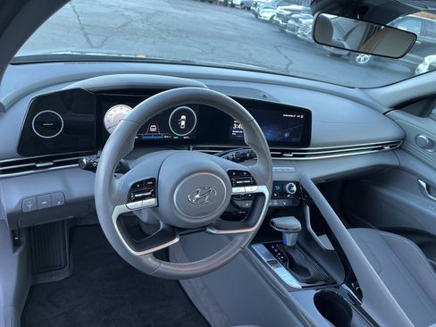 Certified 2023 Hyundai Elantra SEL w/ Convenience Package image 30