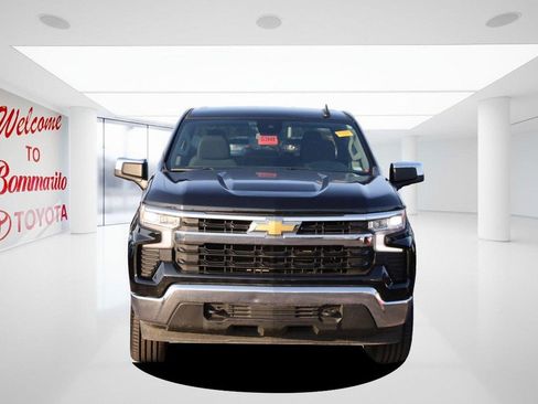 Used 2024 Chevrolet Silverado 1500 LT AWD/4WD image 4