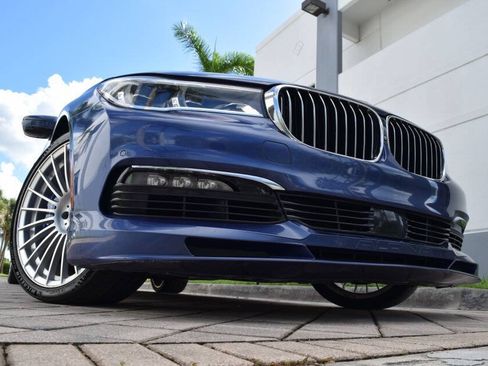 Used 2017 BMW ALPINA B7 xDrive AWD/4WD image 13
