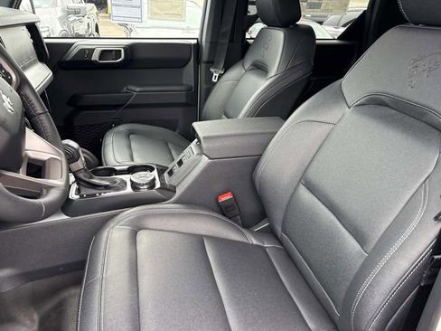 New 2026 Ford Bronco Badlands w/ Sasquatch Package image 21