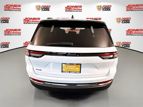 Used 2023 Jeep Grand Cherokee 4WD 4xe image 17