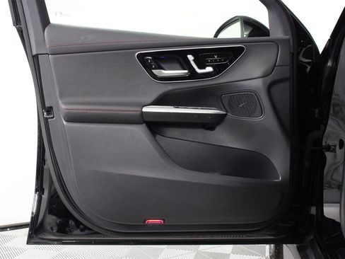 Used 2025 Mercedes-Benz GLC 43 AMG GLC 43 AMG image 17