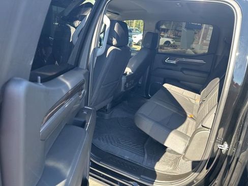 Used 2024 Chevrolet Silverado 1500 RST w/ Z71 Off-Road Package image 15