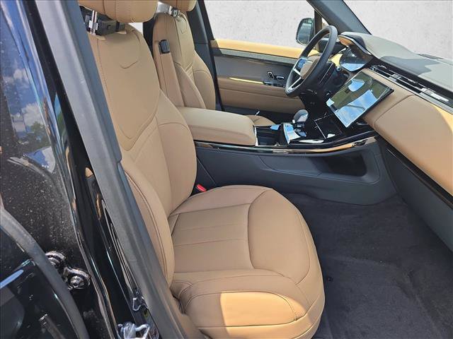 New 2026 Land Rover Range Rover Sport SE AWD/4WD image 10
