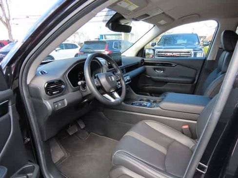 Certified 2024 Honda Pilot EX-L image 2