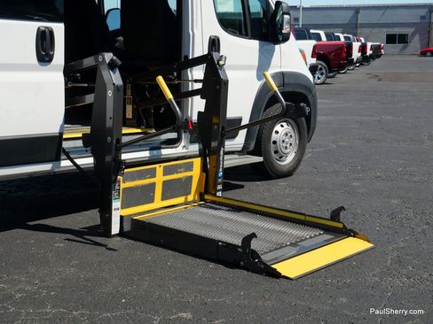 Used 2023 RAM ProMaster 2500 image 14