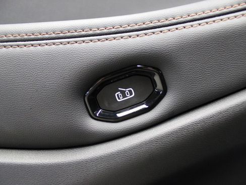 New 2026 Jeep Cherokee Limited AWD/4WD image 27