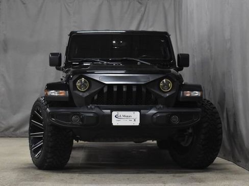 Used 2022 Jeep Wrangler Unlimited Sahara w/ Cold Weather Group image 5