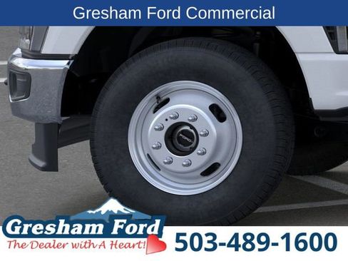 New 2026 Ford F350 XL w/ XL Chrome Package image 22