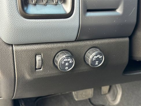 Used 2022 Chevrolet Colorado Z71 image 29