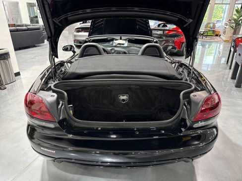 Used 2004 Dodge Viper SRT-10 RWD image 14
