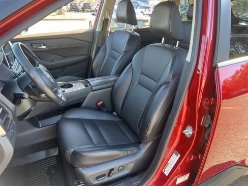 Certified 2023 Nissan Rogue SV w/ SV Premium B Package image 17